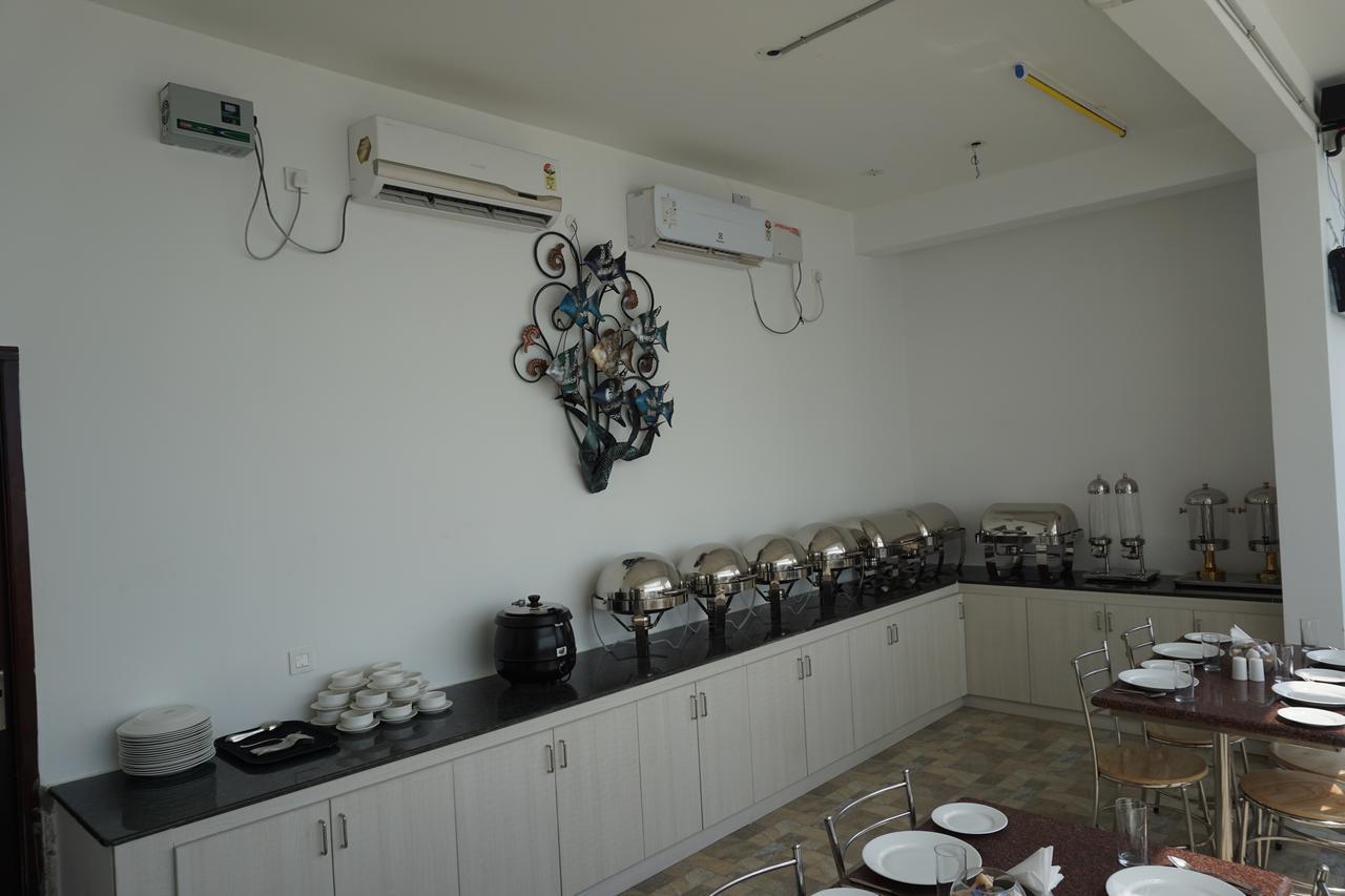 Sea La Vie Covelong Beach Resort Kelambakkam Екстер'єр фото