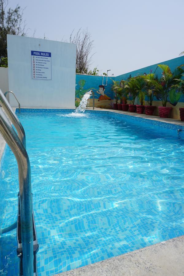 Sea La Vie Covelong Beach Resort Kelambakkam Екстер'єр фото